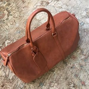 sole society garyn faux leather duffle bolsa